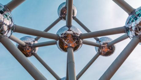 Accrescimento delle Competenze. Foto dell'Atomium di Bruxelles, città dove si è tenuto il forum.